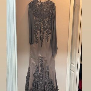 Amazing Mother of the bride dress!